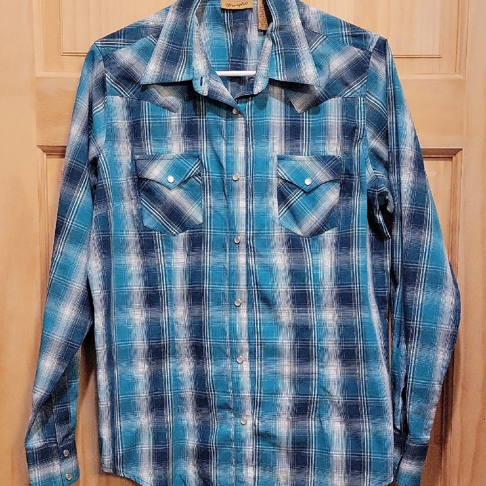 Ladie's Pearl Snap Western Shirt